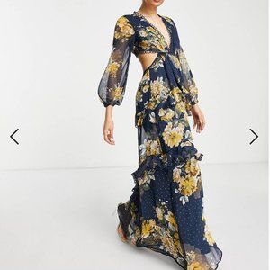 ASOS Petite Long Sleeve Maxi Open Back Crochet (US 6)